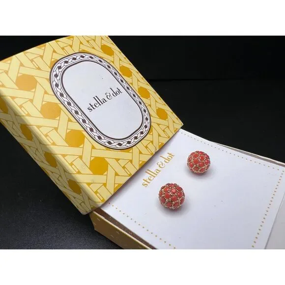 Stella & Dot Soiree Earrings - Picture 5 of 5